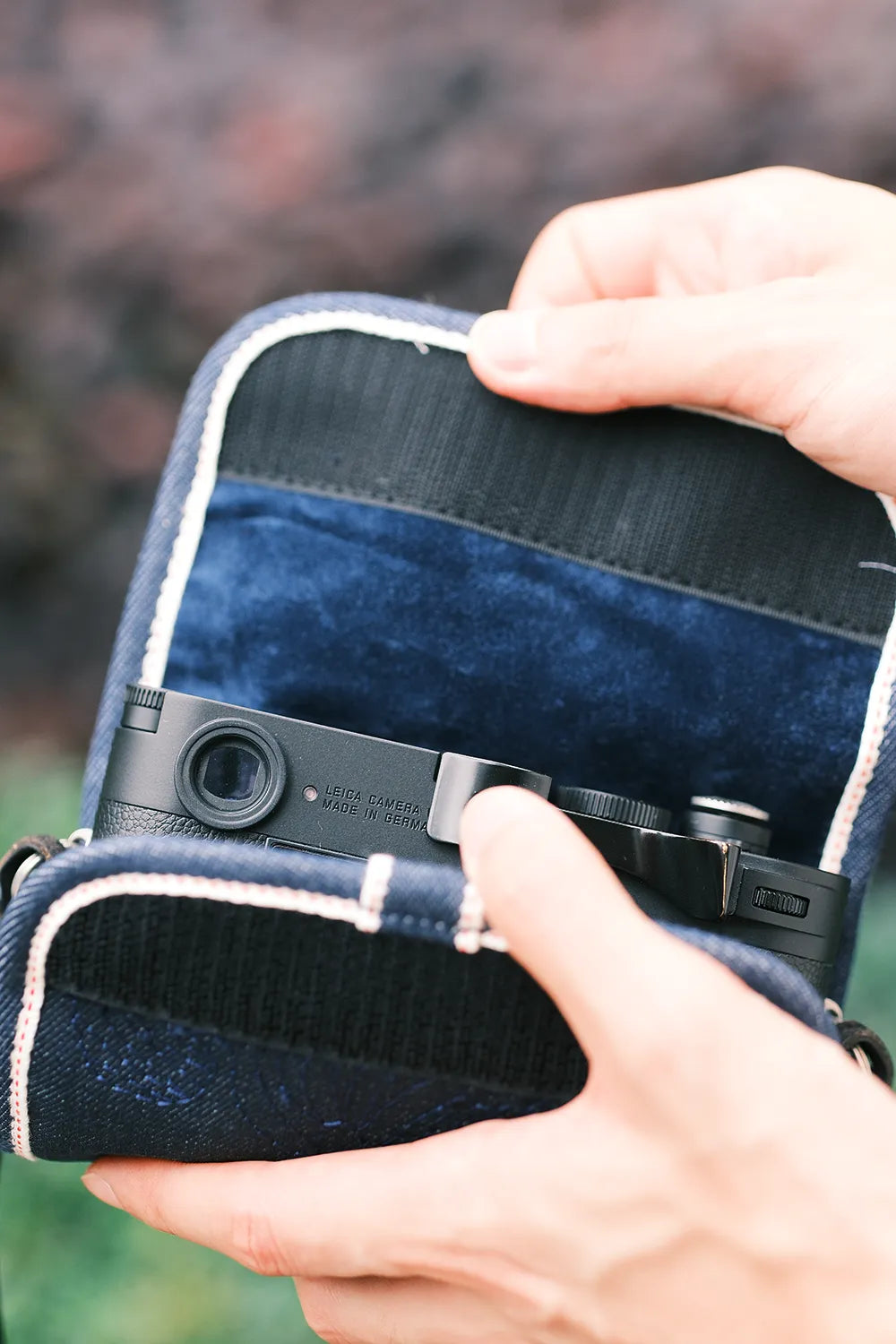 RMC-Japan-x-LSKamera-camera-jacket-wrap-layer-accessories-camera-compact-denim-protective-small-size-details-sewing