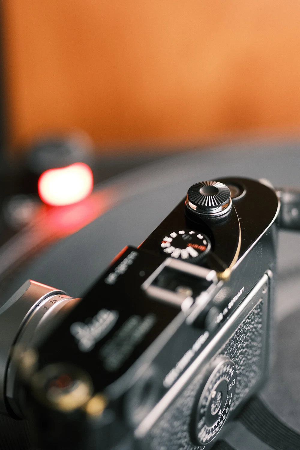 air-clicker-tahusa-soft-release-button-leica-rangefinder-camera-shutter-screw-thread-photography-accessory-brass-black-paint-gold-fujifilm-nikon-zf-xe-xf-q3-43-cerakote-12