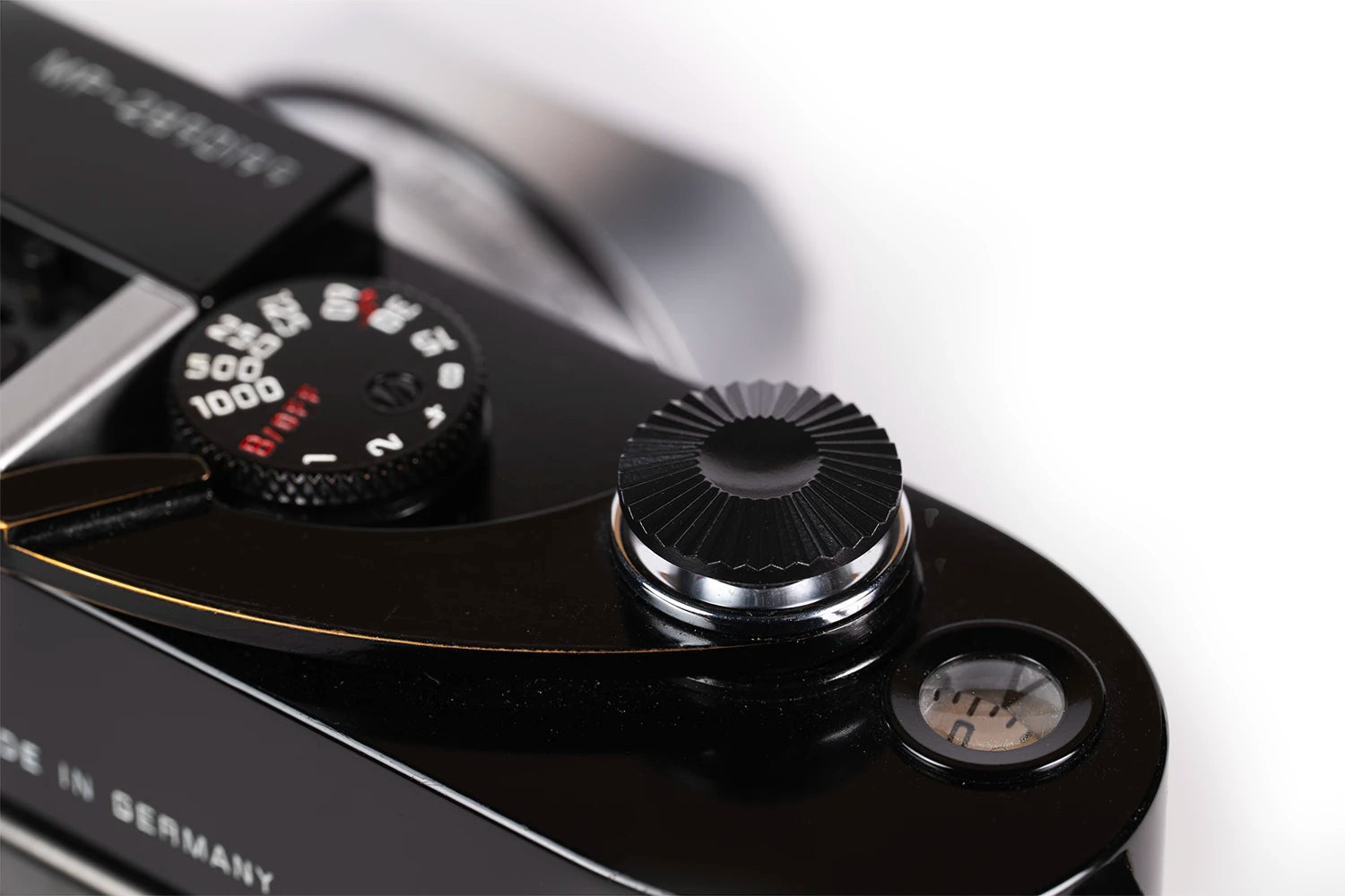 air-clicker-tahusa-soft-release-button-leica-rangefinder-camera-shutter-screw-thread-photography-accessory-brass-black-paint-gold-fujifilm-nikon-zf-xe-xf-q3-43-cerakote-7