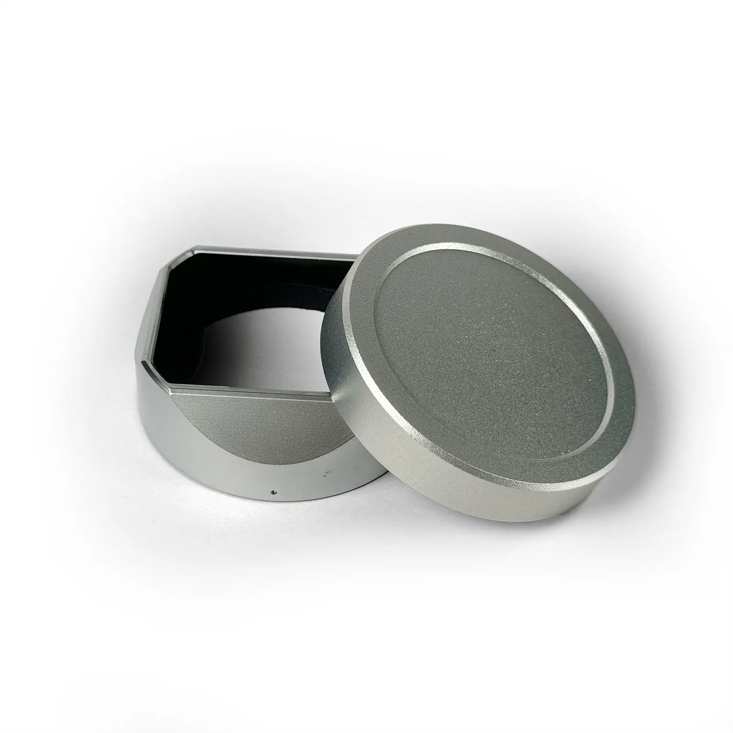 square-lens-hood-style-shade-leica-summilux-50mm-50-1.4-f1.4-v2-lux-lens-rangefinder-m-mount-option-alternative-silver-aluminum-with-front-cap-2_2c182069-c276-44a2-8779-a6ee75a38dd2