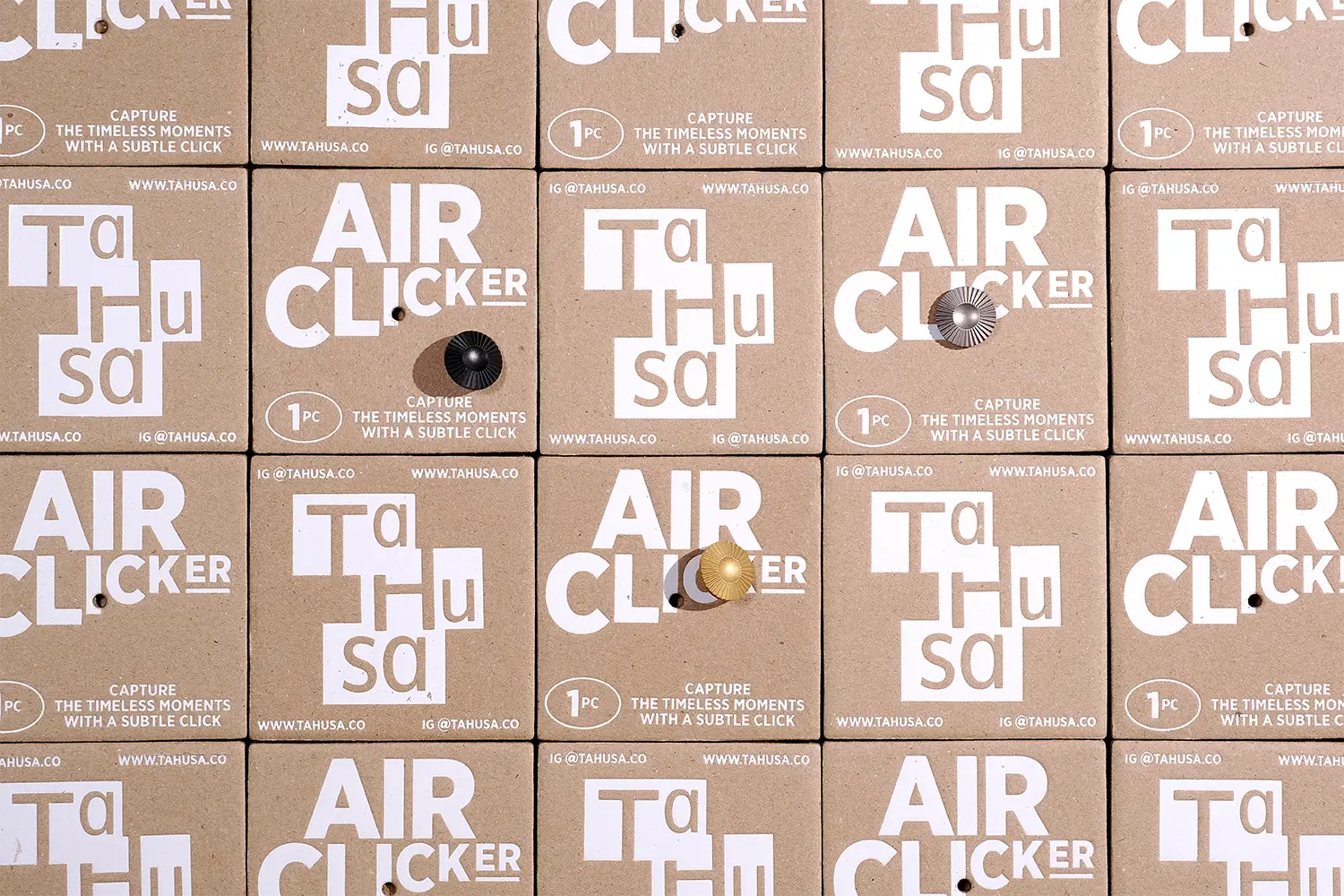 tahusa-soft-release-air-clicke-shop-titanium-black-brass-material-style-camera-accessories-premium-3