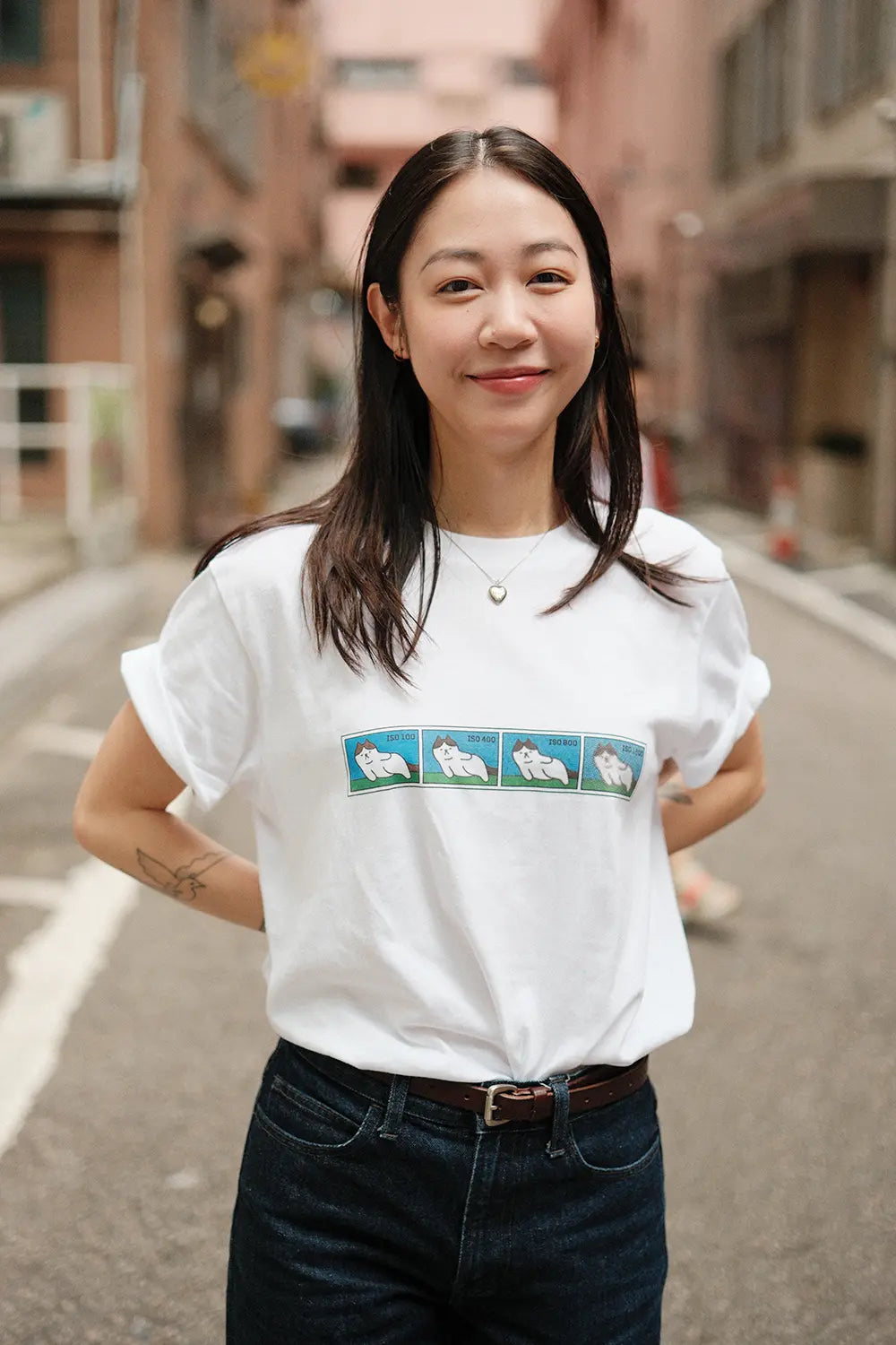 tahusa-shop-tshirt-merch-tee-white-cotton-cat-iso-grain-4