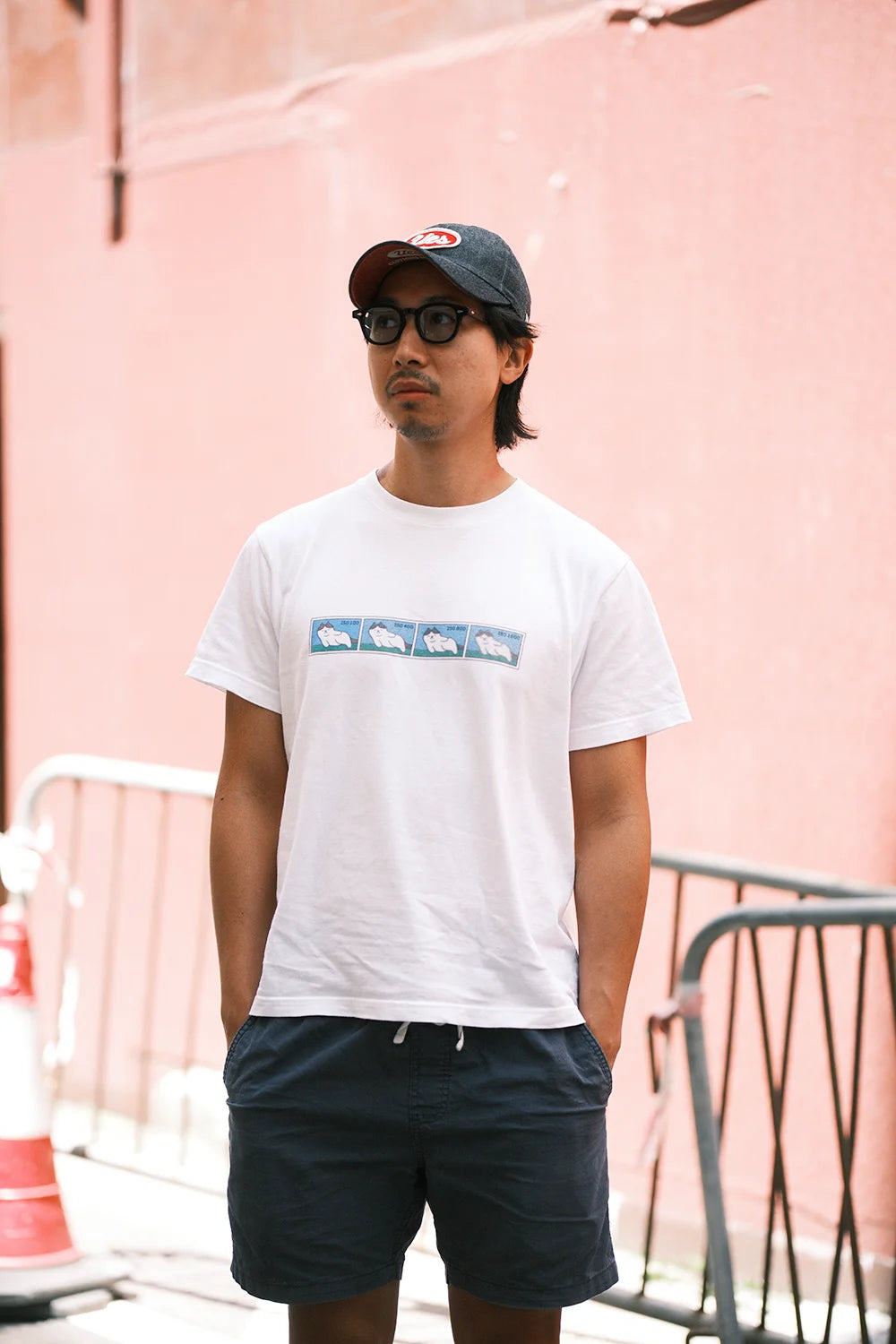 tahusa-shop-tshirt-merch-tee-white-cotton-cat-iso-grain-5